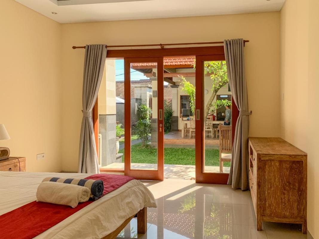 Lotus Bali Guest House Canggu Exterior foto