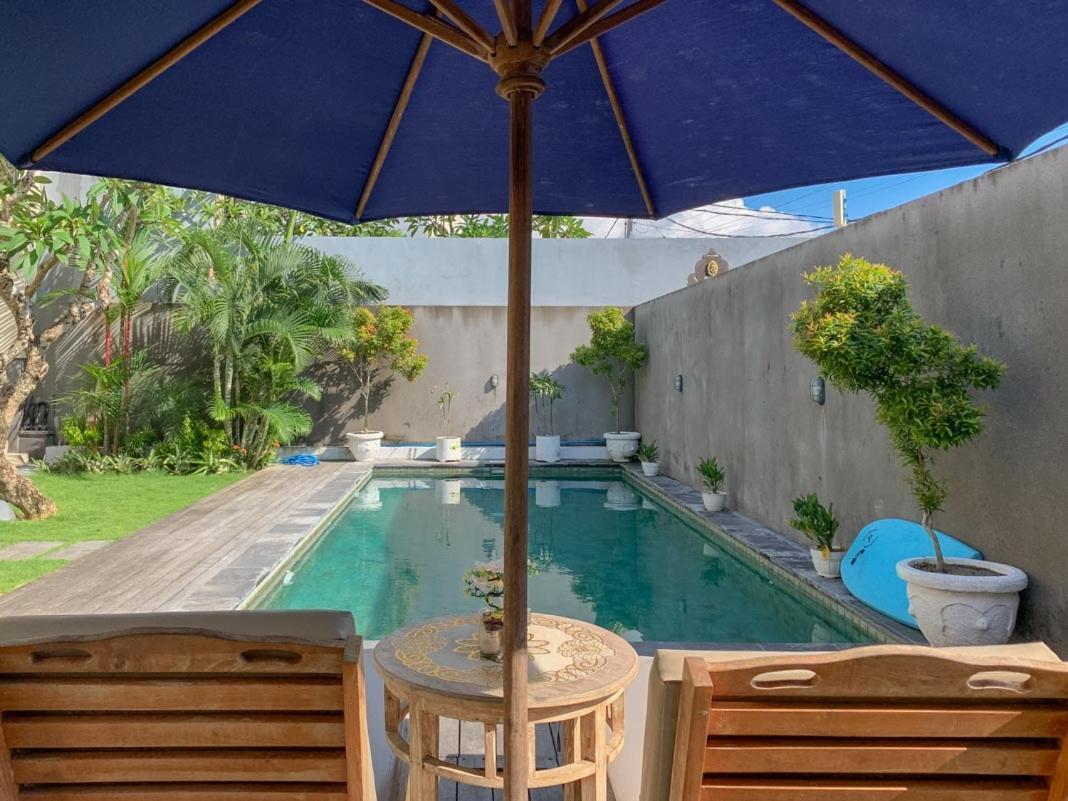 Lotus Bali Guest House Canggu Exterior foto