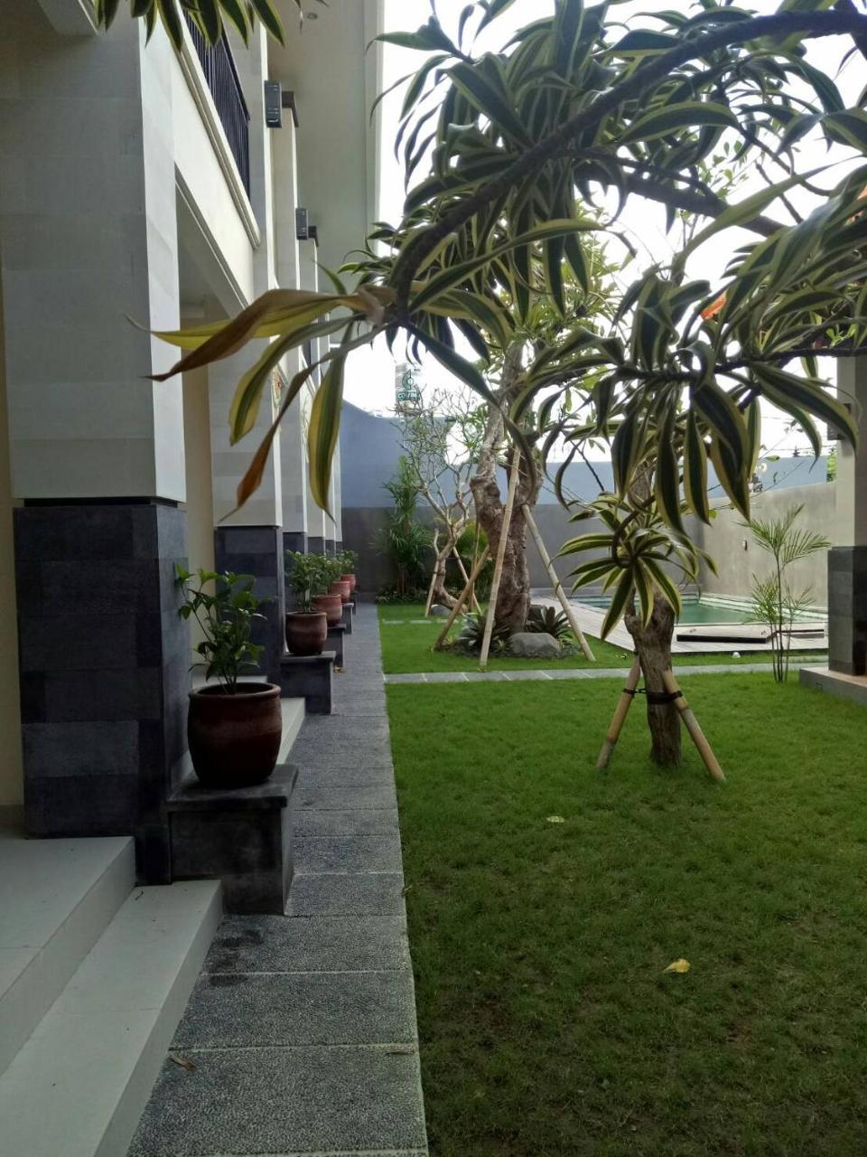Lotus Bali Guest House Canggu Exterior foto